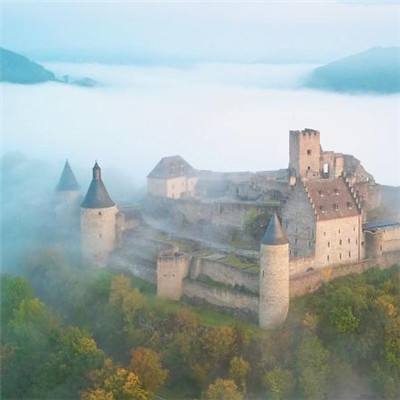 草莓时钟竞速赛